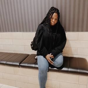 Meet your Posher, Rebeka